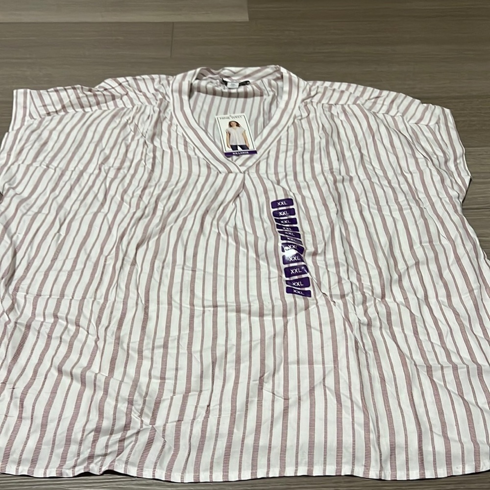 Women’s Nine W. top